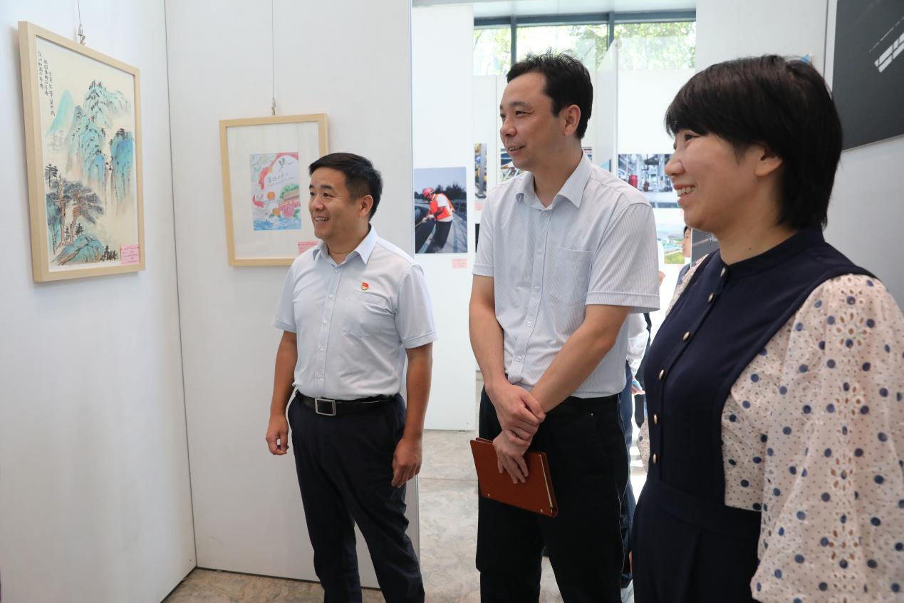 维多利亚老品牌vic(集团)官方网站