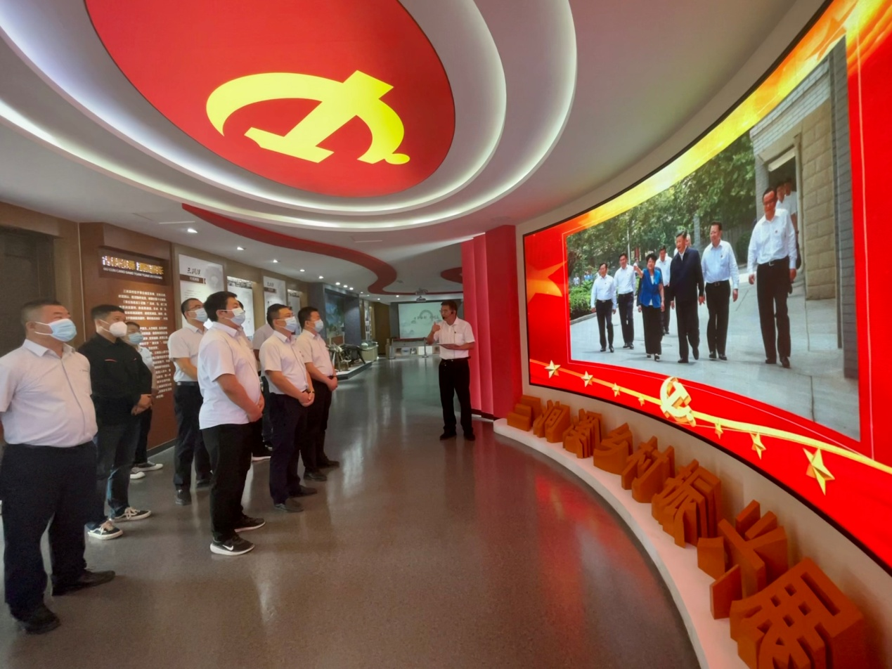 维多利亚老品牌vic(集团)官方网站