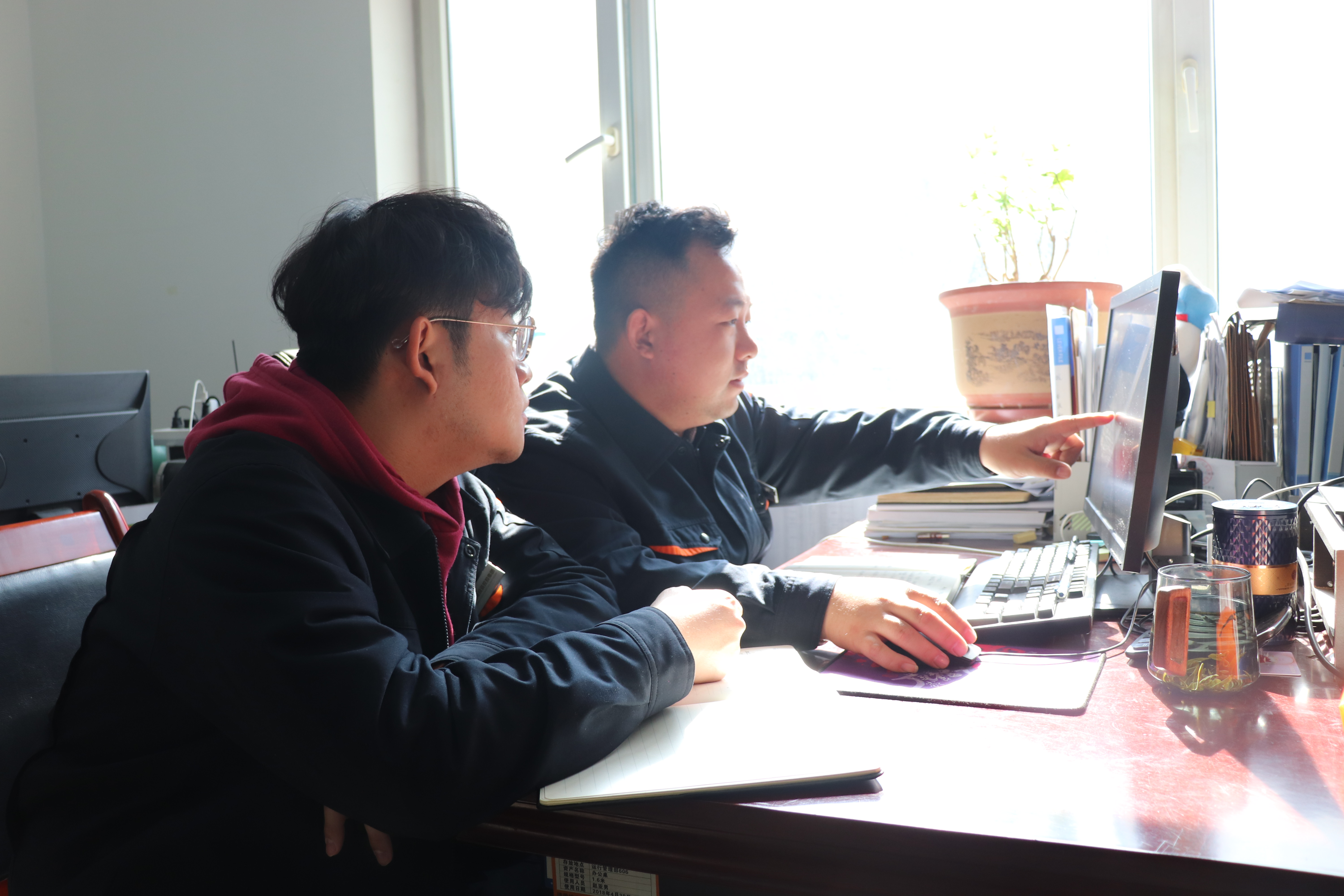 维多利亚老品牌vic(集团)官方网站
