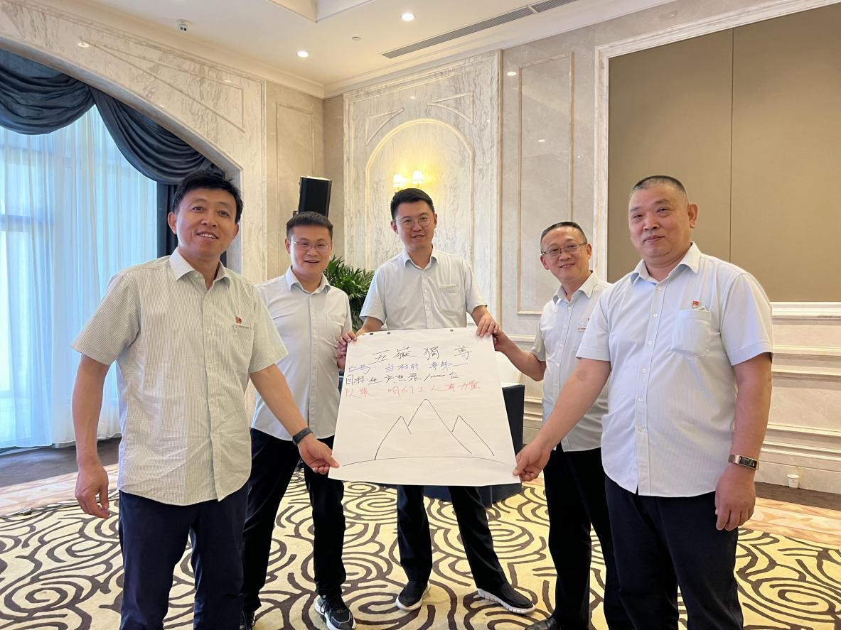 维多利亚老品牌vic(集团)官方网站