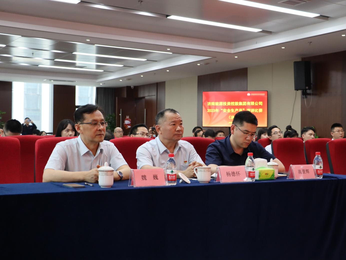 维多利亚老品牌vic(集团)官方网站