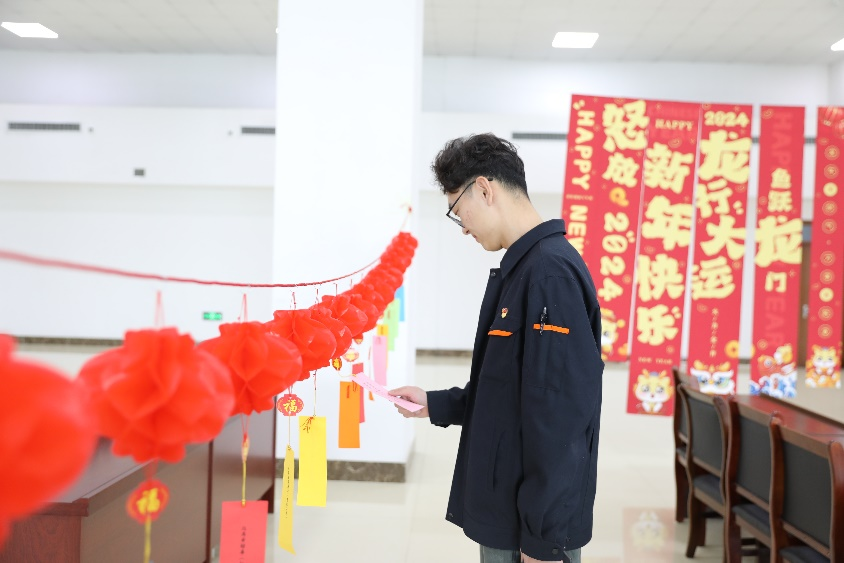 维多利亚老品牌vic(集团)官方网站