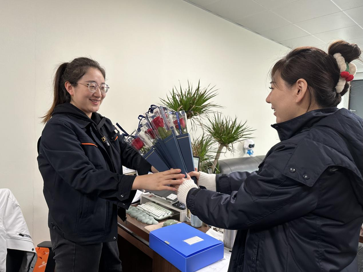维多利亚老品牌vic(集团)官方网站