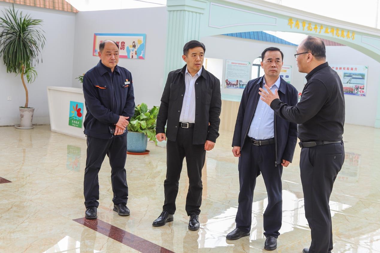 维多利亚老品牌vic(集团)官方网站