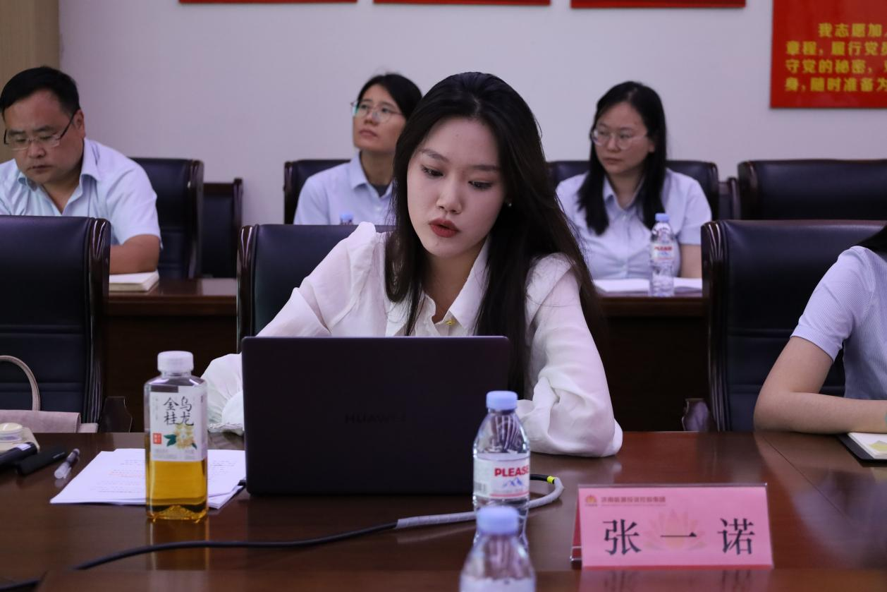 维多利亚老品牌vic(集团)官方网站