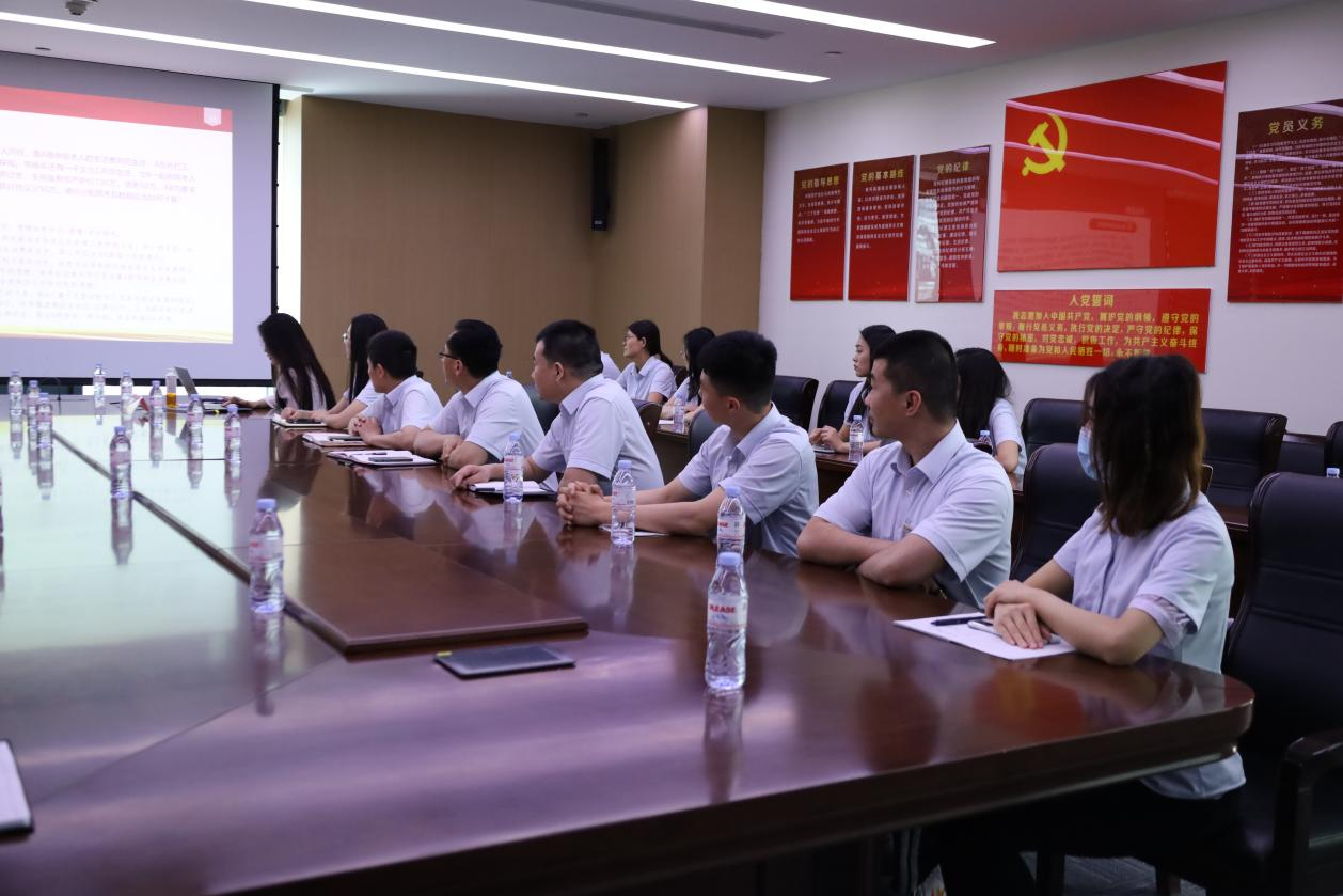 维多利亚老品牌vic(集团)官方网站