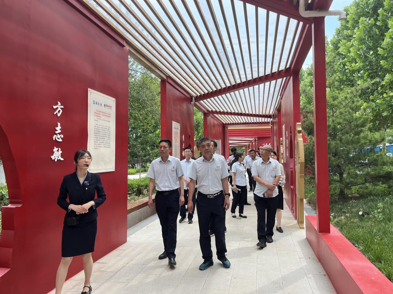 维多利亚老品牌vic(集团)官方网站