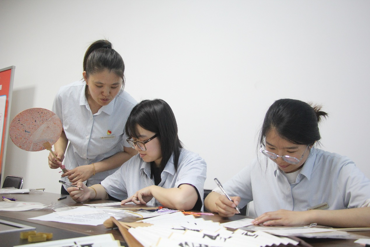 维多利亚老品牌vic(集团)官方网站