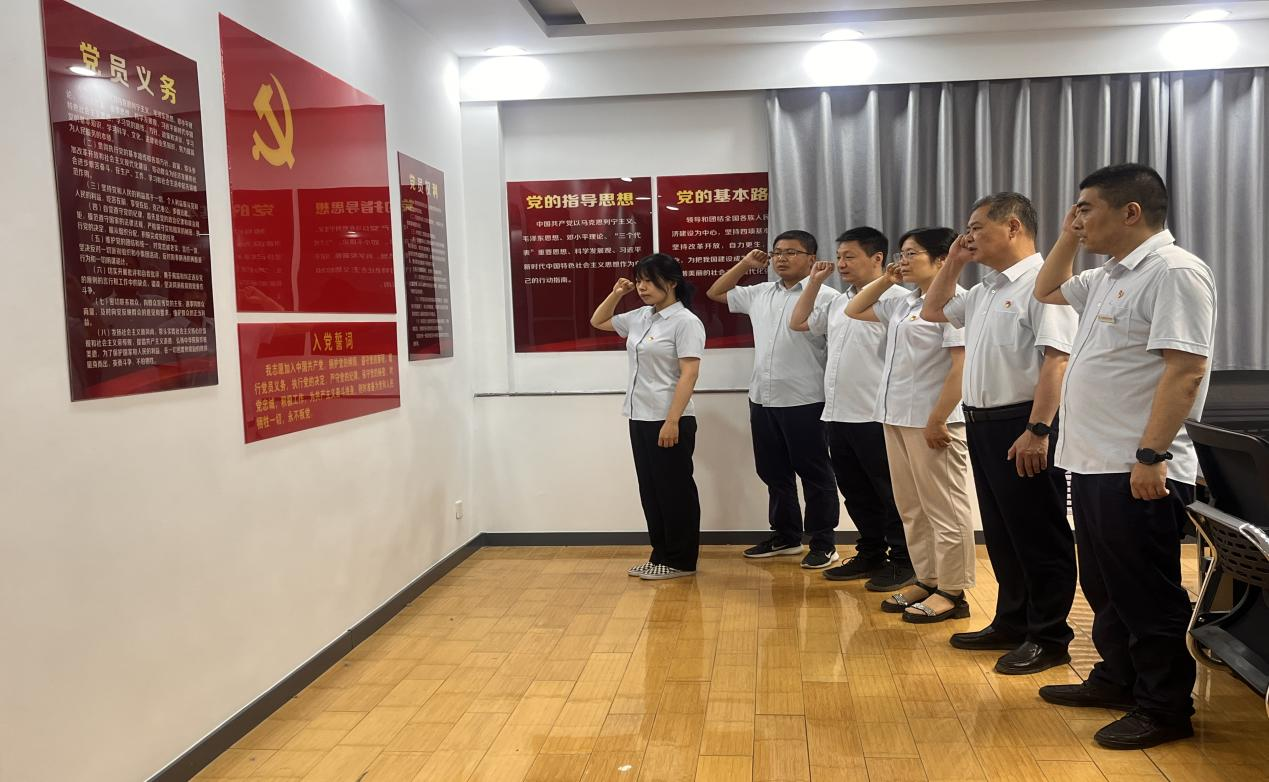 维多利亚老品牌vic(集团)官方网站