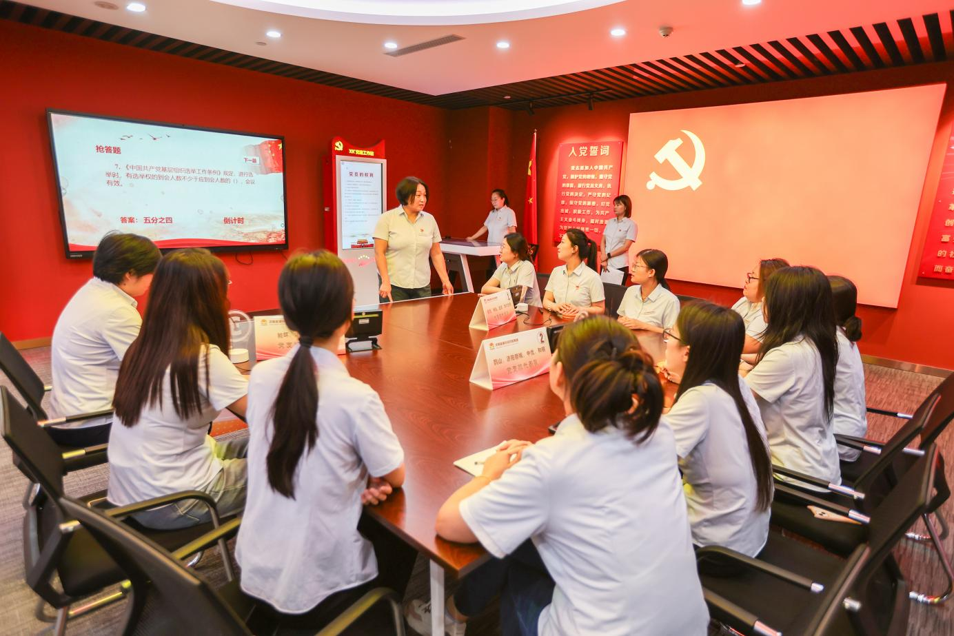 维多利亚老品牌vic(集团)官方网站