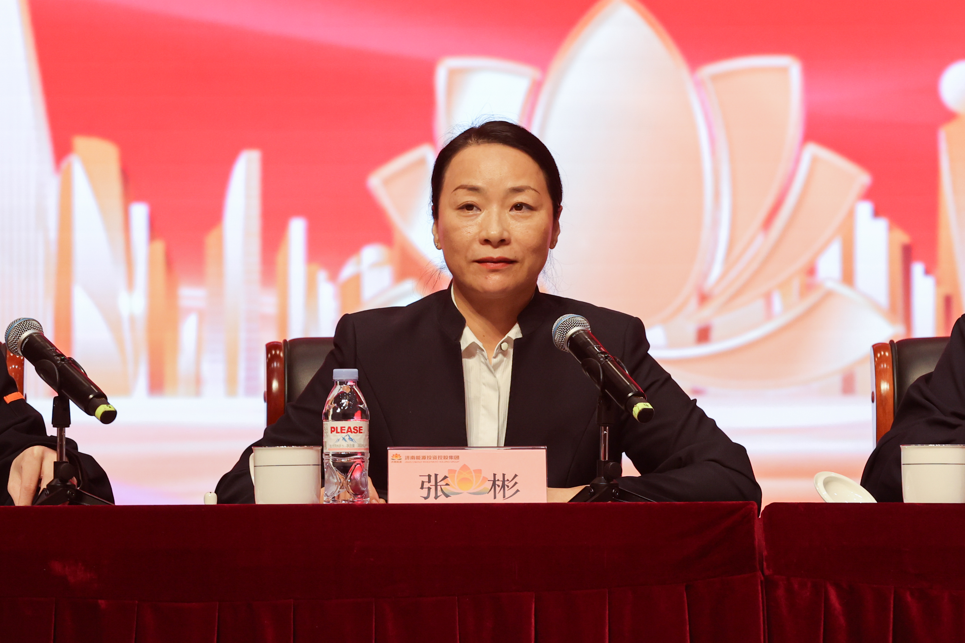 维多利亚老品牌vic(集团)官方网站