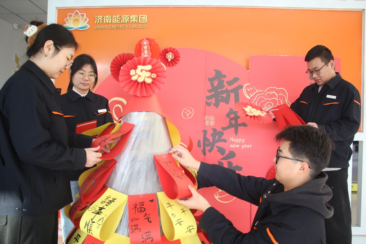 维多利亚老品牌vic(集团)官方网站