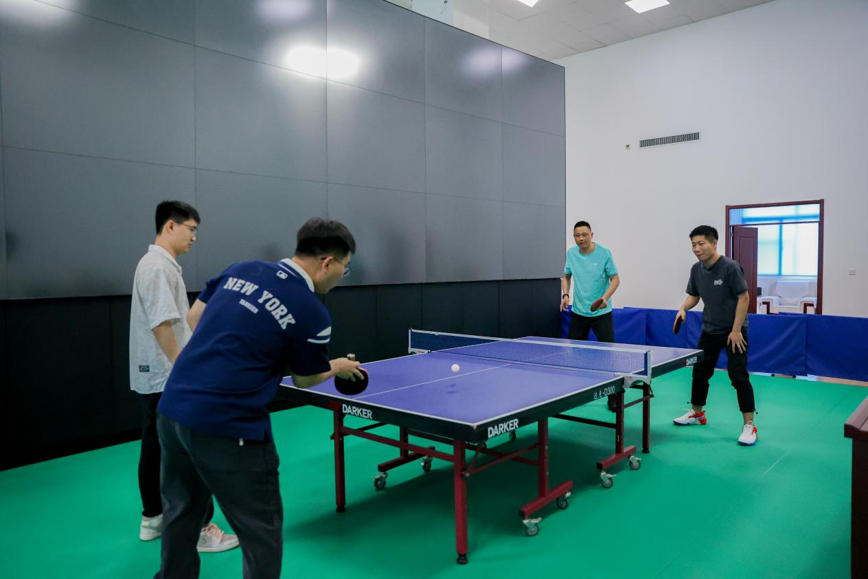 维多利亚老品牌vic(集团)官方网站