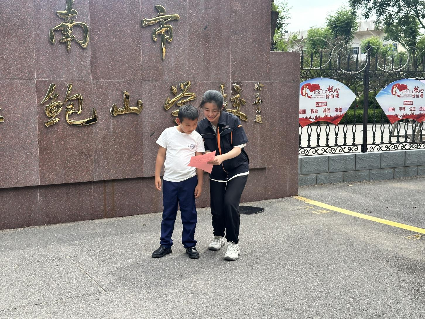 维多利亚老品牌vic(集团)官方网站